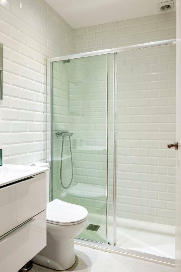 Apartamento Minimalista En El Corazon De Bilbao Exterior photo